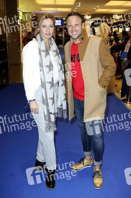 Late Night Shopping Party in Hamburg