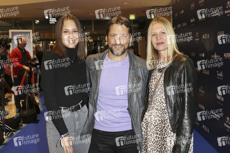 Late Night Shopping Party in Hamburg