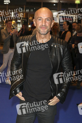 Late Night Shopping Party in Hamburg