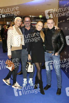 Late Night Shopping Party in Hamburg