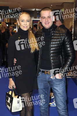 Late Night Shopping Party in Hamburg