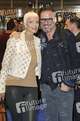 Late Night Shopping Party in Hamburg