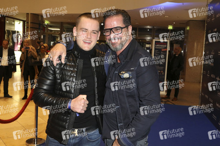 Late Night Shopping Party in Hamburg