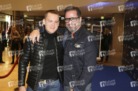 Late Night Shopping Party in Hamburg