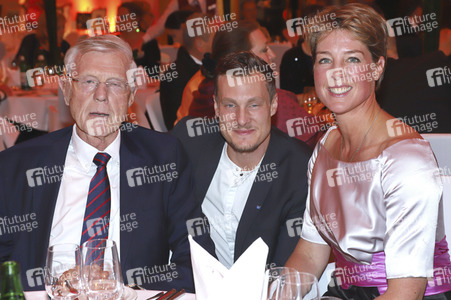Charityball 'Nacht der Schmetterlinge' in Hamburg