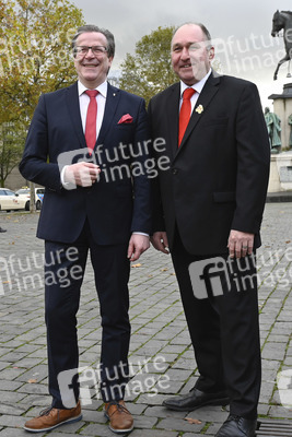 Fototermin zur Sessionseröffnung 2019 des Kölner Karnevals in Köln