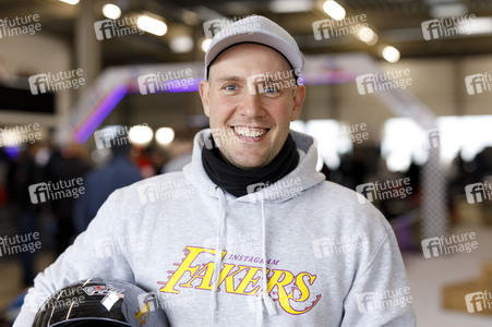 Charity-Kartrennen in Köln