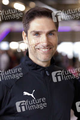 Charity-Kartrennen in Köln