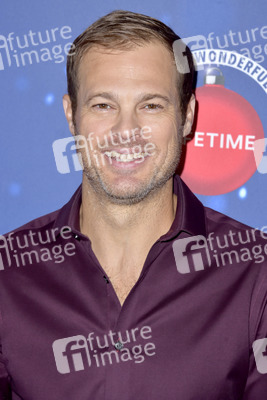 Eröffnung der 'Say Santa Photo Experience' in Glendale