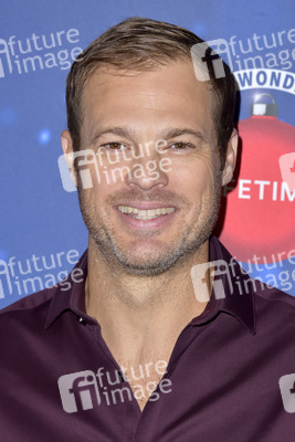 Eröffnung der 'Say Santa Photo Experience' in Glendale