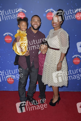 Eröffnung der 'Say Santa Photo Experience' in Glendale