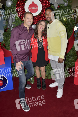 Eröffnung der 'Say Santa Photo Experience' in Glendale