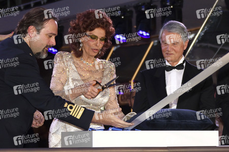Taufe der MSC Grandiosa in Hamburg