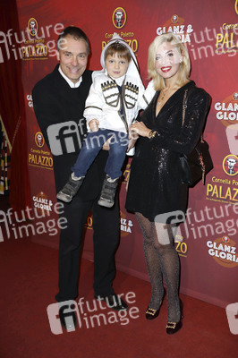 Premiere von Cornelia Polettos Palazzo in Hamburg