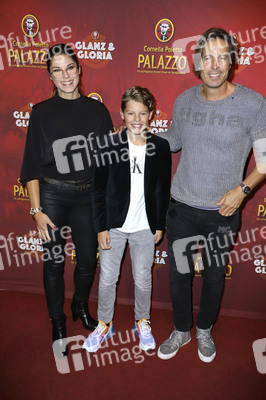 Premiere von Cornelia Polettos Palazzo in Hamburg