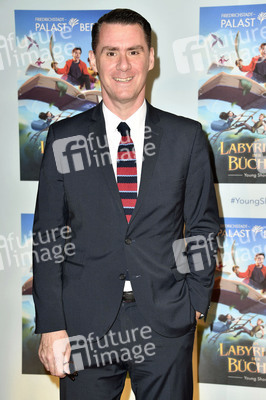 Theaterpremiere 'Im Labyrinth der Bücher' in Berlin