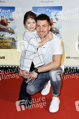 Theaterpremiere 'Im Labyrinth der Bücher' in Berlin