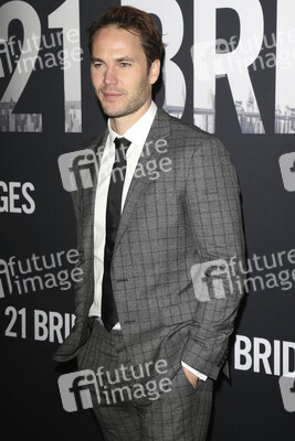 Filmpremiere '21 Bridges' in New York
