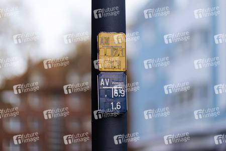 Symbolfoto Straßeneinbauten