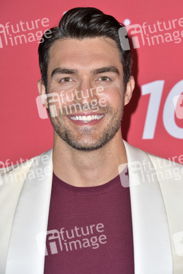 Screening 'Countdown to Christmas' in Los Angeles