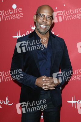 Screening 'Countdown to Christmas' in Los Angeles