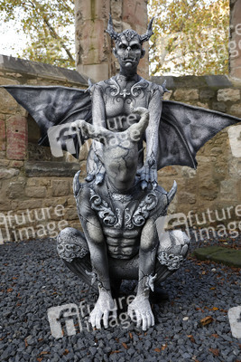 GEEK ART: Gargoyle