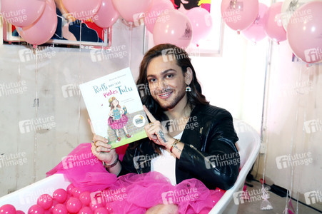 Buchpräsentation von Riccardo Simonetti in Berlin