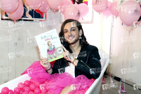 Buchpräsentation von Riccardo Simonetti in Berlin