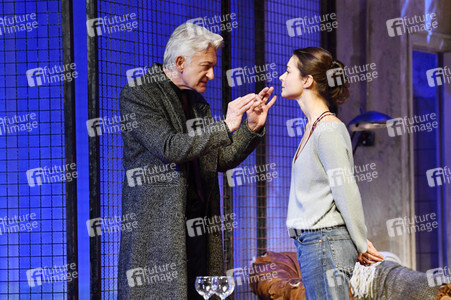 Theaterprobe 'Skylight' in Berlin