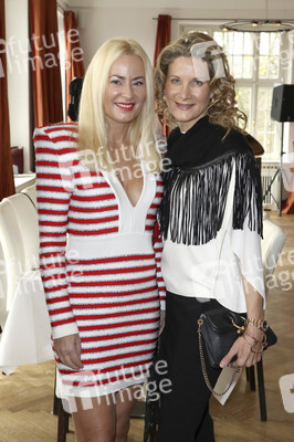 Christmas Ladies Lunch in Hamburg