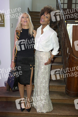 Christmas Ladies Lunch in Hamburg