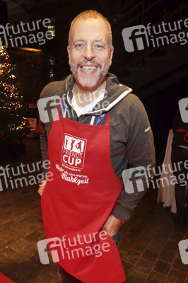 Charity-Weihnachtsfeier für Obdachlose in Hamburg