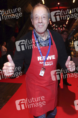 Charity-Weihnachtsfeier für Obdachlose in Hamburg