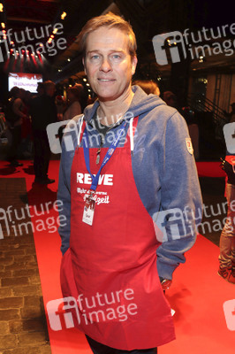 Charity-Weihnachtsfeier für Obdachlose in Hamburg