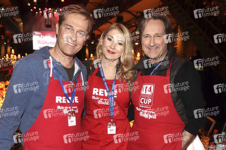 Charity-Weihnachtsfeier für Obdachlose in Hamburg