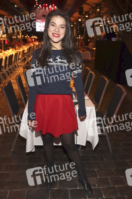 Charity-Weihnachtsfeier für Obdachlose in Hamburg