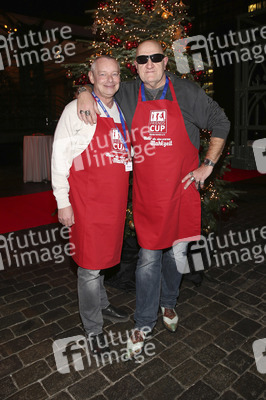 Charity-Weihnachtsfeier für Obdachlose in Hamburg