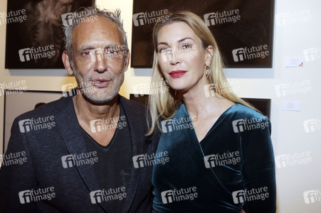 Ausstellungseröffnung 'Covered II – Famous Friends' in Hamburg