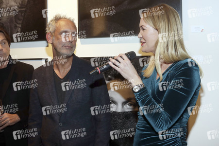 Ausstellungseröffnung 'Covered II – Famous Friends' in Hamburg