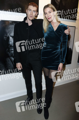 Ausstellungseröffnung 'Covered II – Famous Friends' in Hamburg