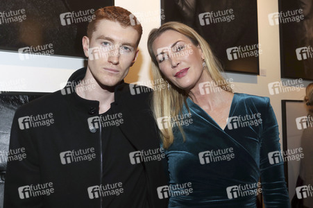 Ausstellungseröffnung 'Covered II – Famous Friends' in Hamburg