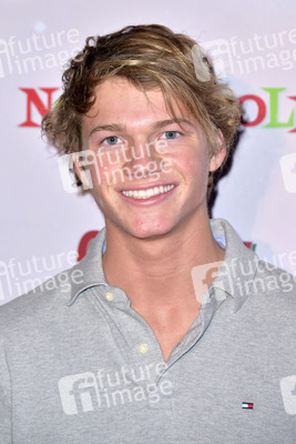 Queen Mary Christmas Media & VIP Night in Long Beach