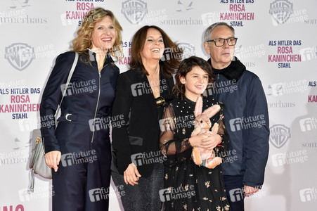 Filmpremiere 'Als Hitler das rosa Kaninchen stahl' in Berlin