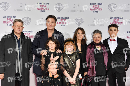 Filmpremiere 'Als Hitler das rosa Kaninchen stahl' in Berlin