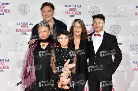 Filmpremiere 'Als Hitler das rosa Kaninchen stahl' in Berlin