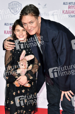 Filmpremiere 'Als Hitler das rosa Kaninchen stahl' in Berlin