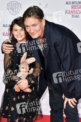 Filmpremiere 'Als Hitler das rosa Kaninchen stahl' in Berlin