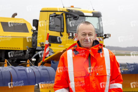 Präsentation des Winter-Fuhrparks des Flughafens Köln Bonn