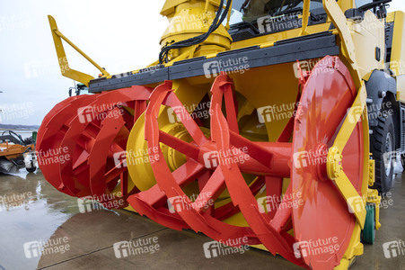 Präsentation des Winter-Fuhrparks des Flughafens Köln Bonn