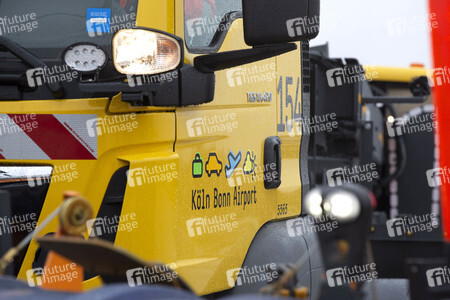 Präsentation des Winter-Fuhrparks des Flughafens Köln Bonn